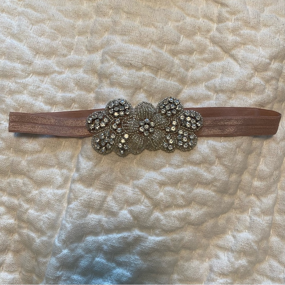 💙 Women’s Beaded Rhinestone Flower Headband